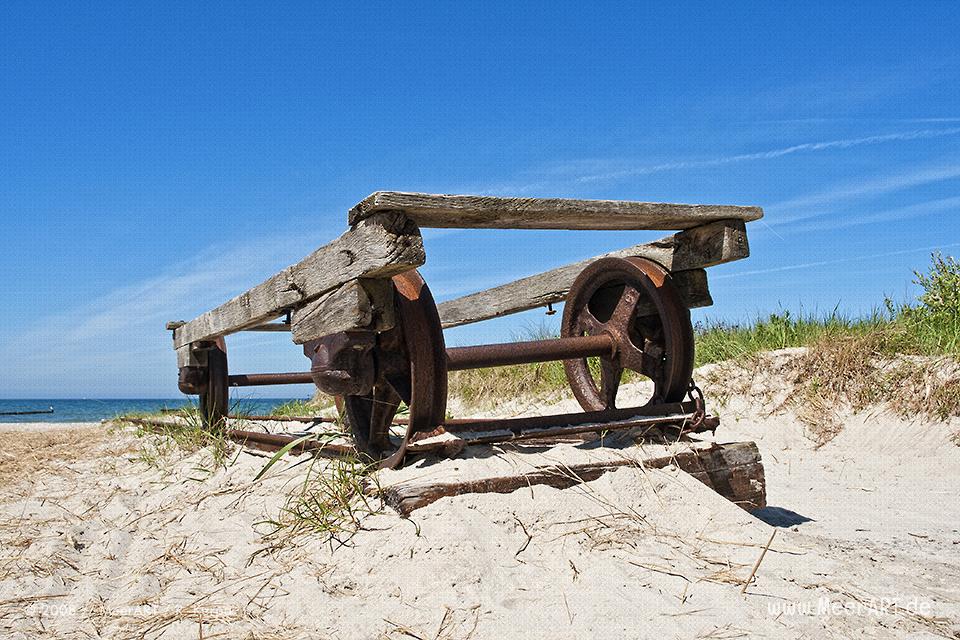 Eine alte Slipanlage an einem Strand an der Ostsee // Foto: R. Kerpa