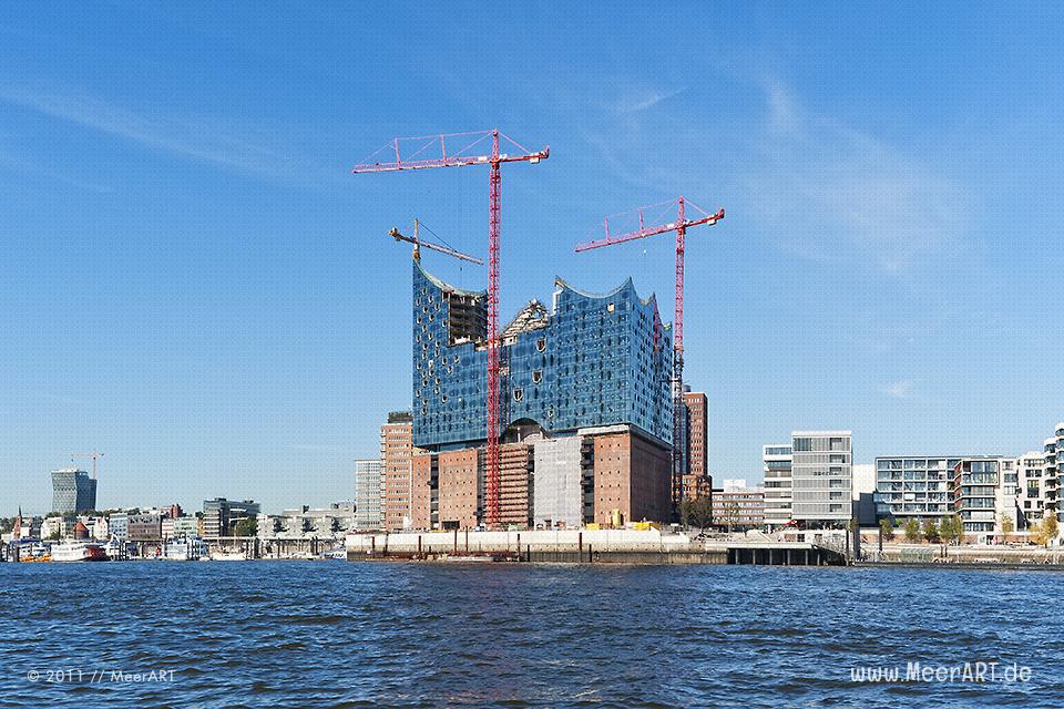 Die Baustelle der Elbphilharmonie in Hamburg // Foto: MeerART