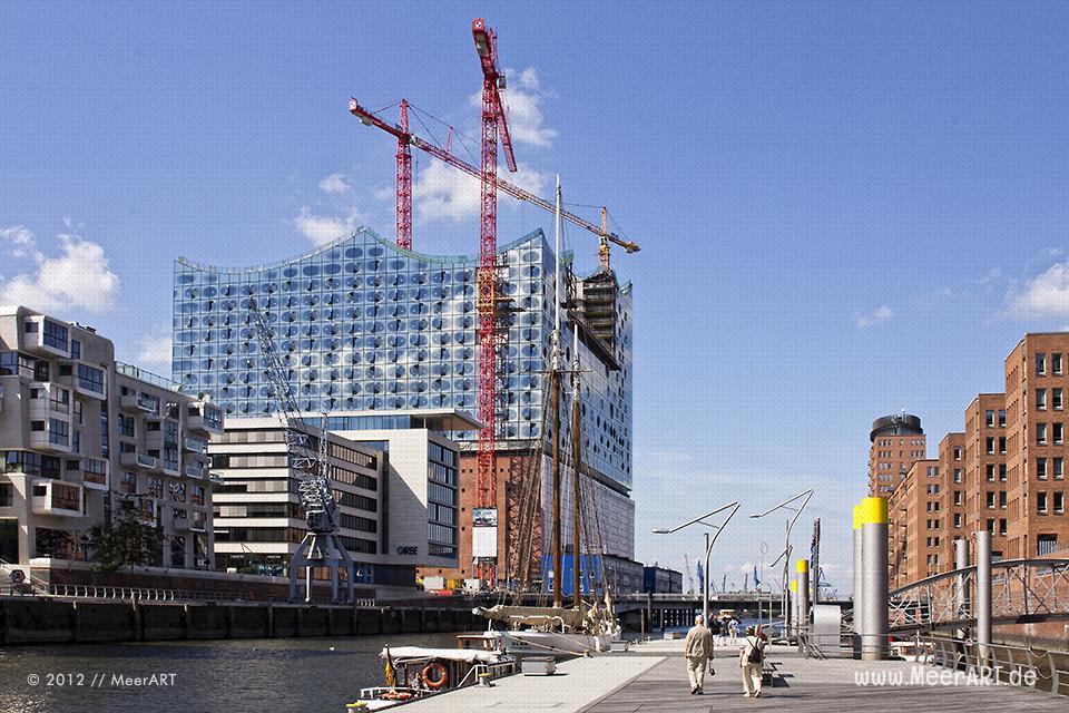 Die Baustelle der Elbphilharmonie in Hamburg // Foto: MeerART