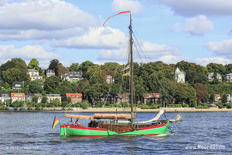 Ein Traditionssegler auf der Elbe bei Övelgönne // Foto: MeerART