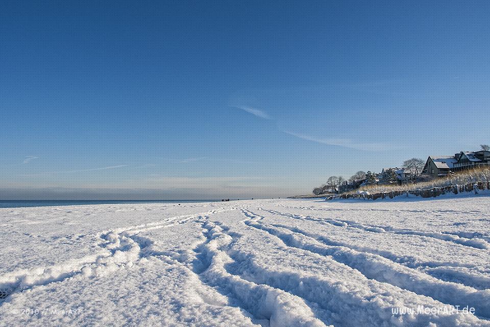 Winterwunderland im Ostseeheilbad Niendorf // Foto: MeerART
