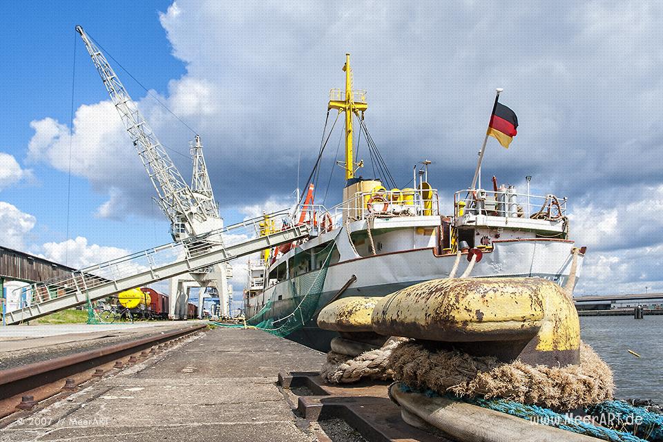 Der Stückgutfrachter und maritimes Kulturdenkmal „MS BLEICHEN“ an seinem Liegeplatz im Hansahafen in Hamburg // Foto: MeerART