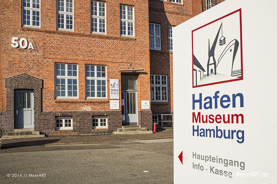 Das Hafenmuseum Hamburg im Hansahafen // Foto: MeerART