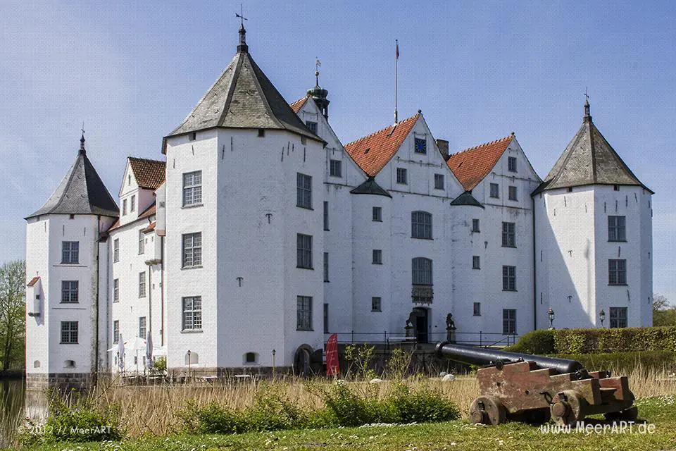 Das Schloss Glücksburg // Foto: MeerART