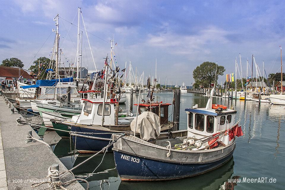 Niendorfer Hafen an der Ostsee // Foto: MeerART