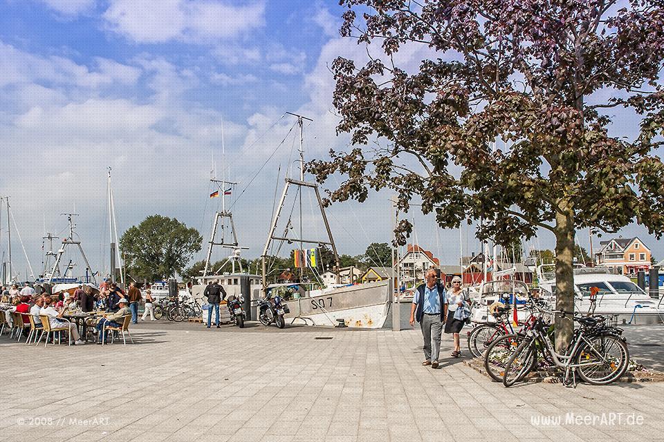 Niendorfer Hafen an der Ostsee // Foto: MeerART