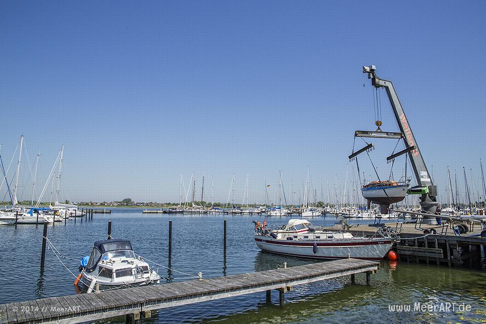 Fehmarn - Der Yachthafen am Südstrand // Foto: MeerART