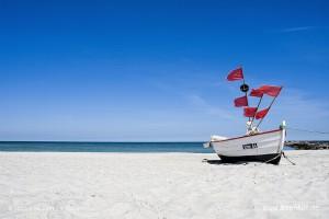 Das Fischerboot "SCHÖN 6B" am Strand von Schönberg/Kalifornien // Foto: R. Kerpa