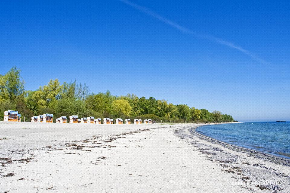 Ein Traum in weiß an der Ostsee in Mecklenburg-Vorpommern – Boltenhagens “Weiße Wiek” // Foto: R. Kerpa