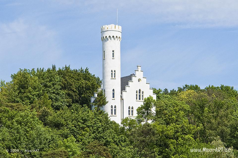 Schloss Lietzow auf der Insel Rügen // Foto: MeerART