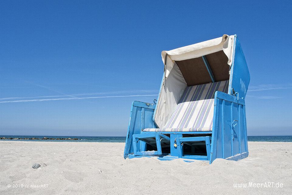 Strandkorb an einem Strand an der Ostsee // Foto: MeerART