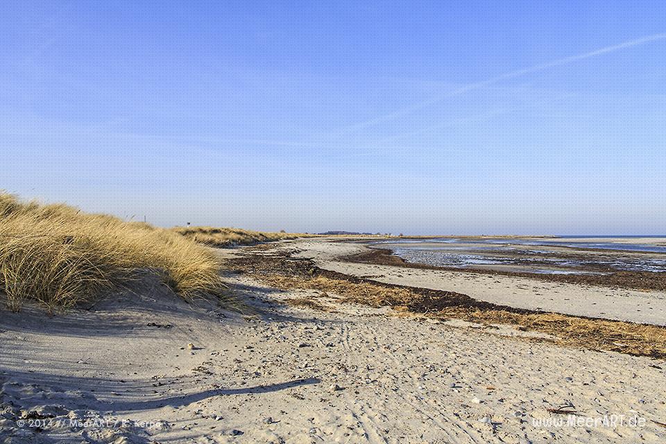 Strandabschnitt auf der Ostseeinsel Fehmarn beim Naturschutzgebiet „Grüner Brink“ // Foto: R. Kerpa