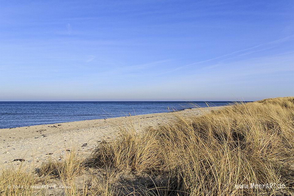 Strandabschnitt auf der Ostseeinsel Fehmarn beim Naturschutzgebiet „Grüner Brink“ // Foto: R. Kerpa