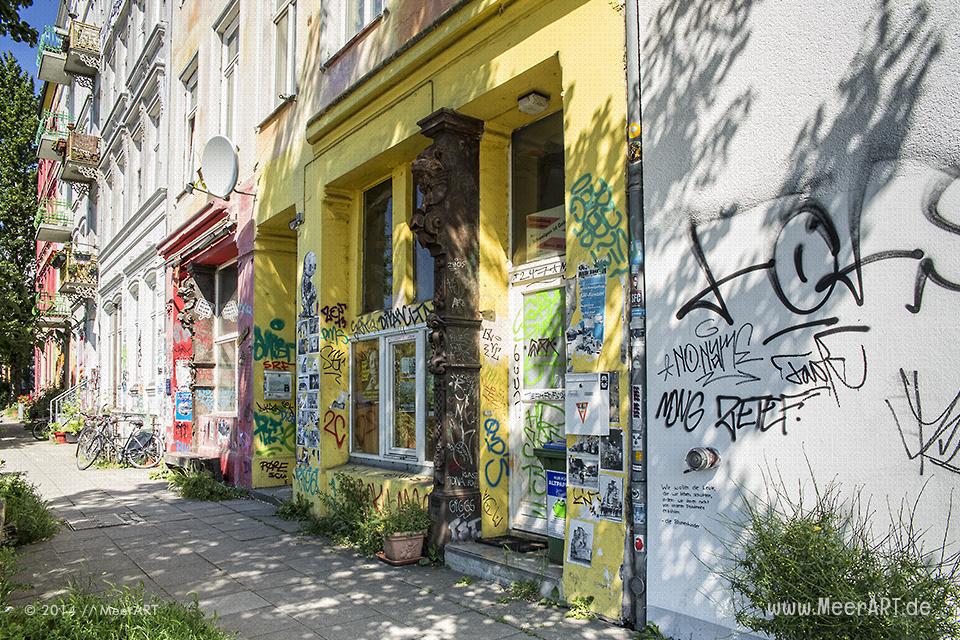 Häuser der Hafenstrasse in Hamburg // Foto: MeerART