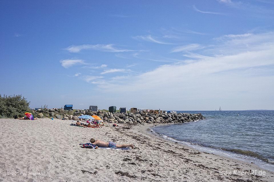 Impressionen aus dem Ostseebad Strande an der Kieler Förde // Foto: MeerART