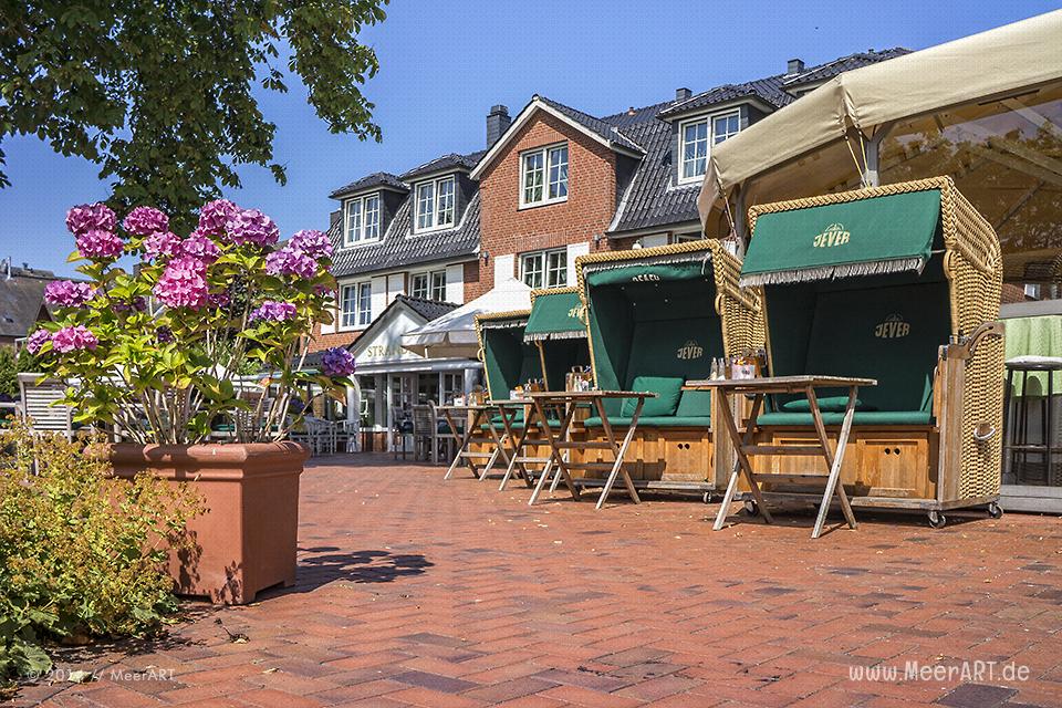 Impressionen aus dem Ostseebad Strande an der Kieler Förde // Foto: MeerART