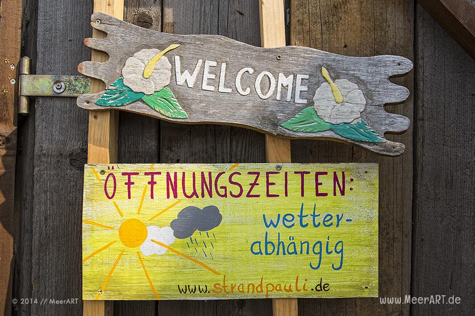 Einer der schönsten Beach Clubs in Hamburg, die zum chillen nur so einladen, ist eindeutig "StrandPauli" // Foto: MeerART