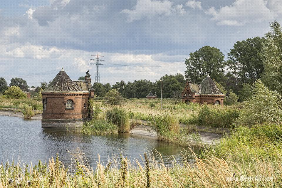 Alte Pumpenhäuschen am Filterbecken des ehemaligen Wasserwerkes auf der Elbinsel "Kaltehofe" in Rothenburgsort // Foto: Meerart