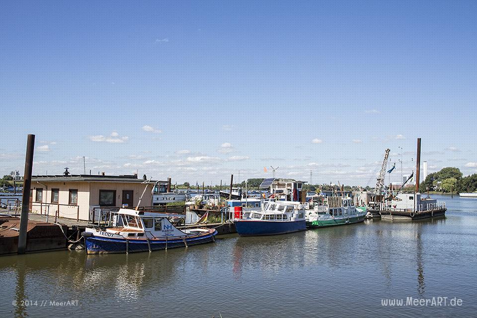 Impressionen aus dem Holzhafen in Hamburg-Moorfleet // Foto: MeerART