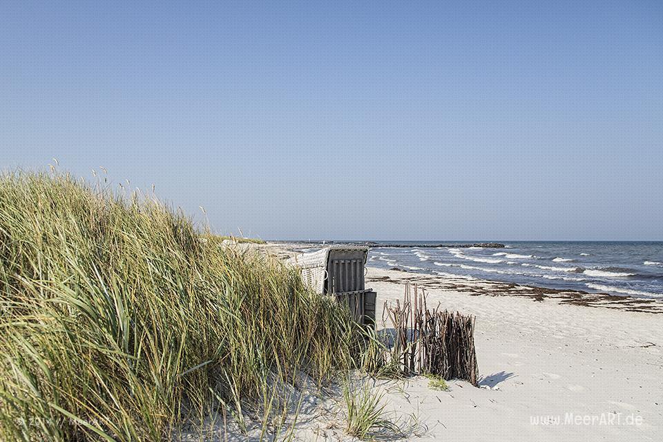 Strandkorb an einem Strandabschnitt an der Ostsee in Schönberg-Brasilien // Foto: R. Kerpa