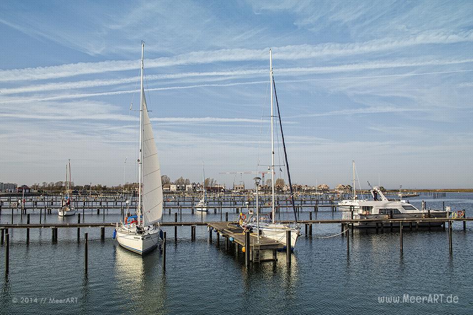 Die fast leere Marina in Heiligenhafen // Foto: MeerART
