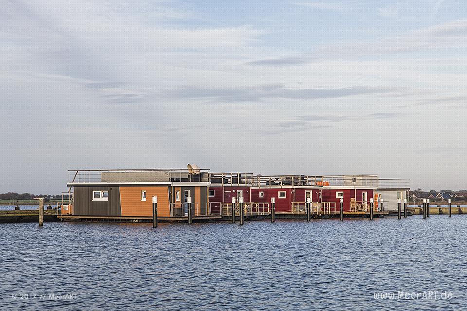 STERN Hausboote im Yachthafen Burgtiefe auf Fehmarn // Foto: MeerART
