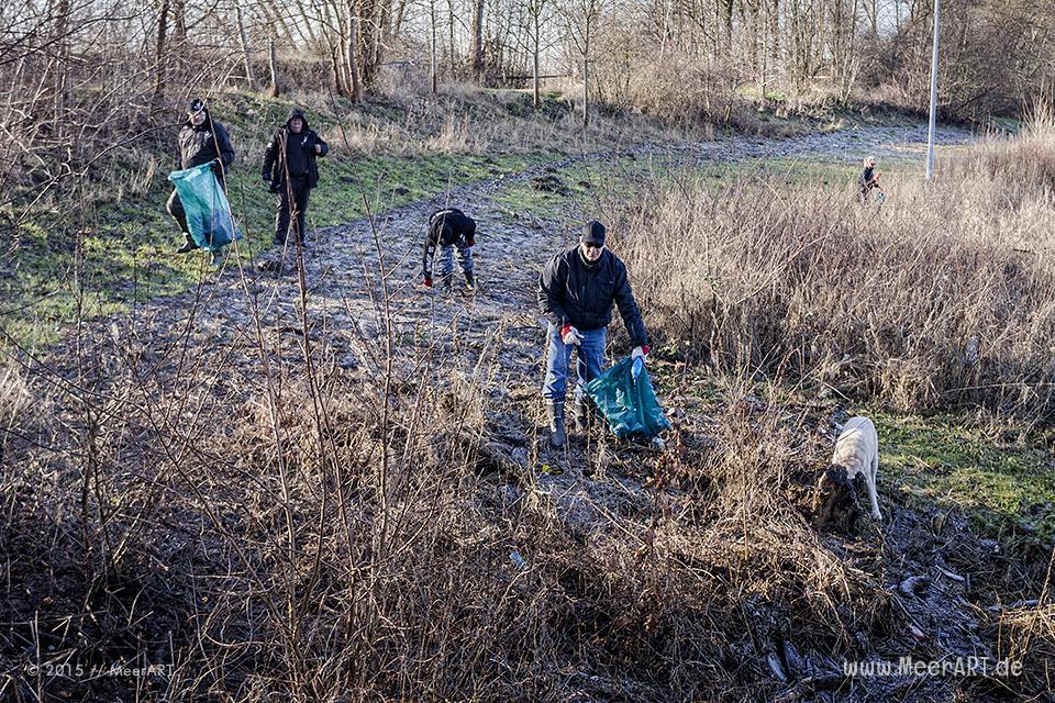 Elbinsel Clean Up am 17.01.2015 mit MeerART und Sea Shepherd Deutschland // Foto: MeerART