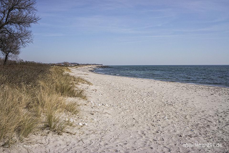 Ein wunderschöner Frühlingstag auf der Ostseeinsel Fehmarn bei Fehmarnsund und Strukkamphuk // Foto: MeerART