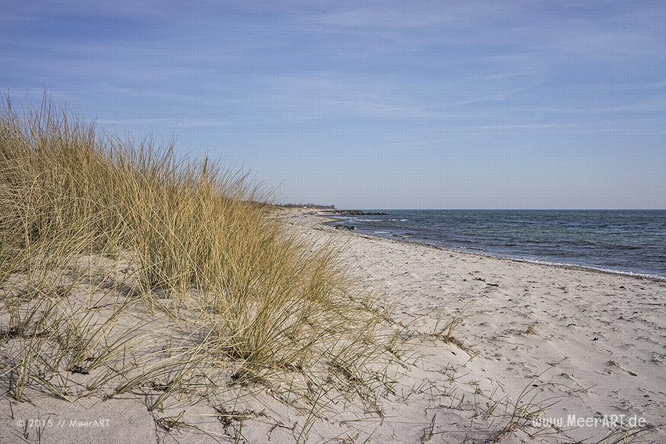 Ein wunderschöner Frühlingstag auf der Ostseeinsel Fehmarn bei Fehmarnsund und Strukkamphuk // Foto: MeerART