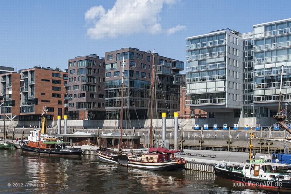 Hamburg-Impressionen / Schiffe im Museumshafen am Sandtorkai/Dalmannkai in der HafenCity Hamburg // Foto: MeerART