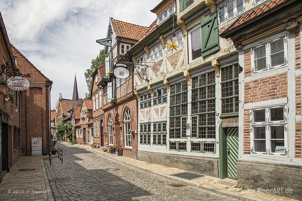 Impressionen aus der idyllischen Altstadt von Lauenburg // Foto: MeerART
