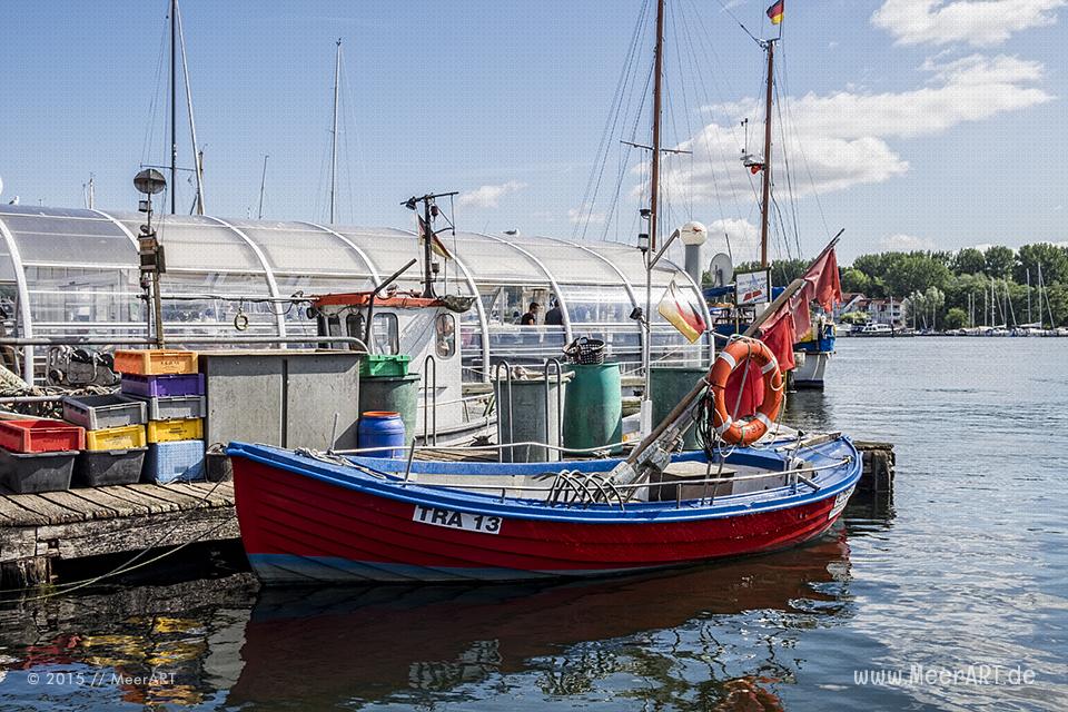 Impressionen vom alten Fischereihafen aus dem Ostseeheilbad Travemünde in der Lübecker Bucht // Foto: MeerART