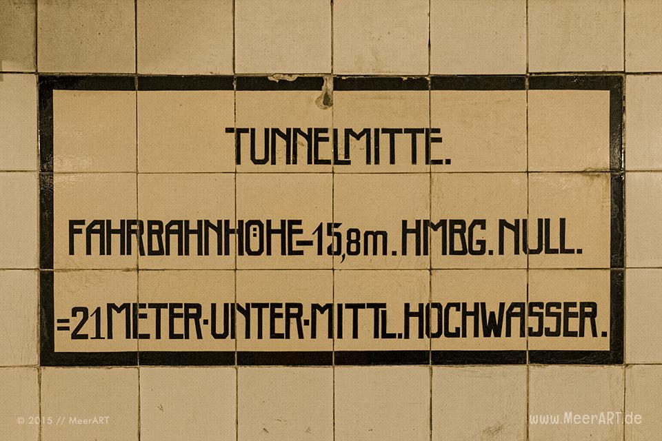 Impressionen vom 1911 eröffneten alten Elbtunnel in Hamburg // Foto: MeerART