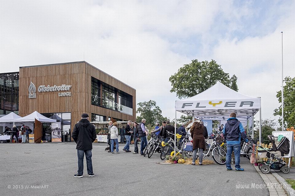 Die Regionalmesse „FÖRDE+FJORD“ auf dem Gelände und in den Räumlichkeiten der „GLOBETROTTER LODGE“ auf dem Aschberg bei Ascheffel // Foto: MeerART