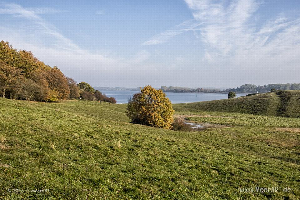 Ein schöner und sonniger Herbsttag am Dummersdorfer Ufer // Foto: MeerART