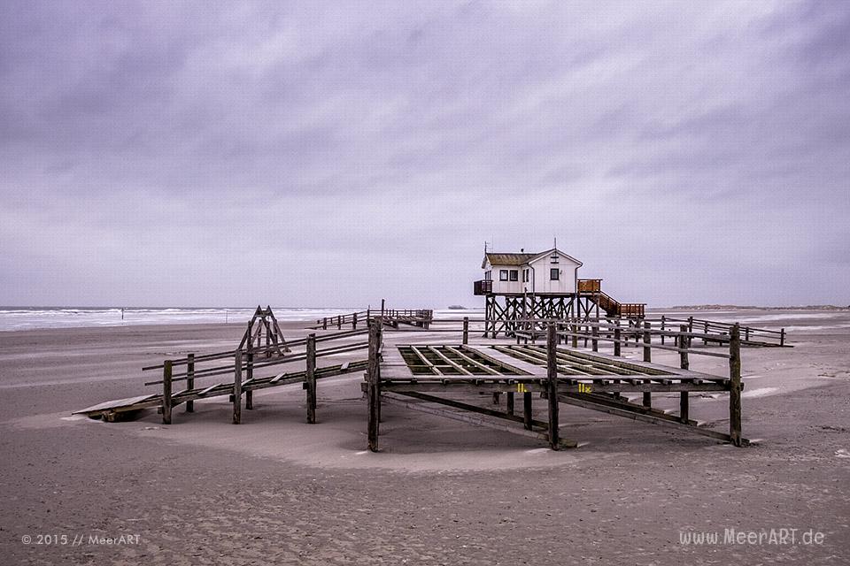 Ein stürmisches Wochenende an der Nordsee in St. Peter-Ording // Foto: MeerART