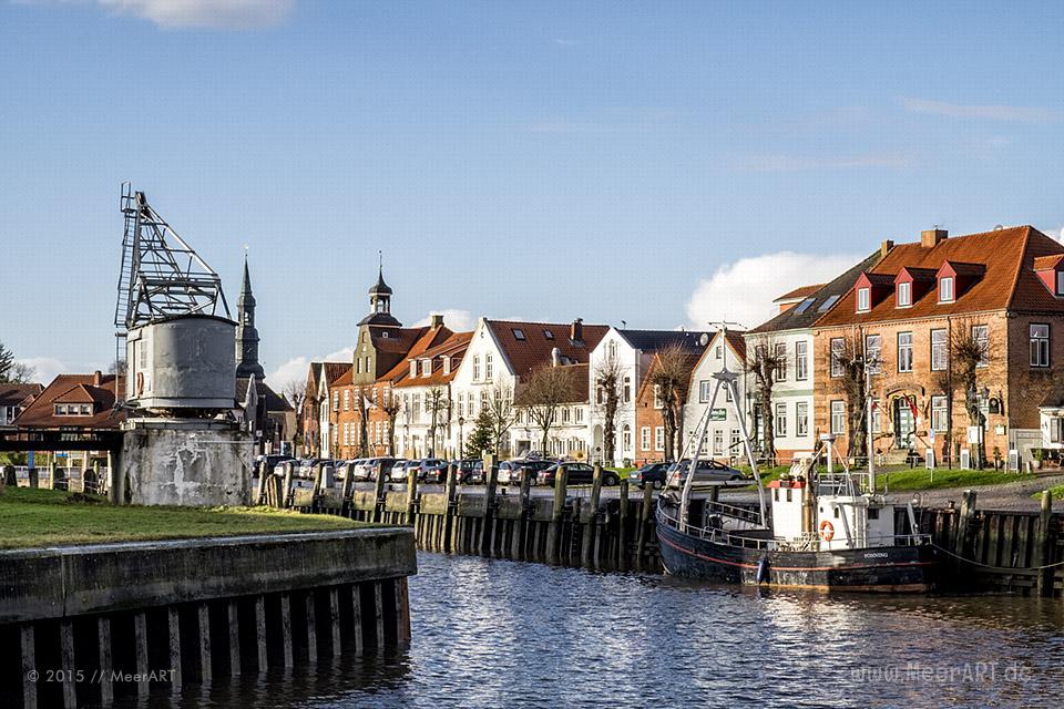 Tönning der Bade- und Luftkurort mit seinem historischen Hafen direkt an der Eider - Das Motiv ist als Wandbild vom Meer bei uns erhältlich // Foto: MeerART