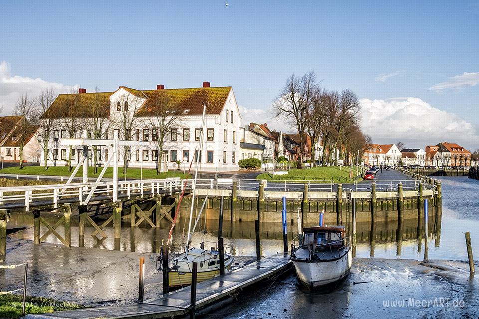 Tönning der Bade- und Luftkurort mit seinem historischen Hafen direkt an der Eider // Foto: MeerART