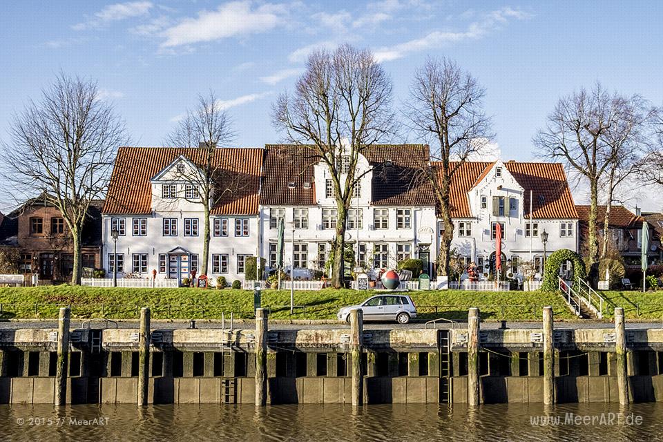Tönning der Bade- und Luftkurort mit seinem historischen Hafen direkt an der Eider // Foto: MeerART