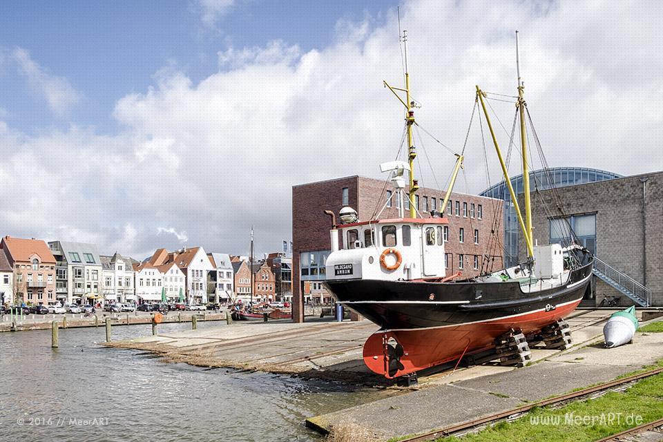 Der Binnenhafen von Husum in Nordfriesland // Foto: MeerART