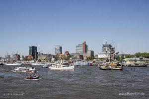 Der Hamburger Hafen feiert seinen 827. Hafengeburtstag // Foto: MeerART