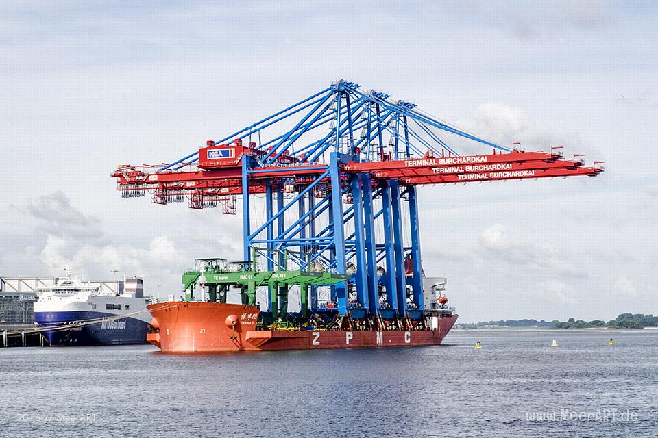 Das Spezialfrachtschiff "ZHEN HUA 20" - IMO 7826180 // Foto: MeerART