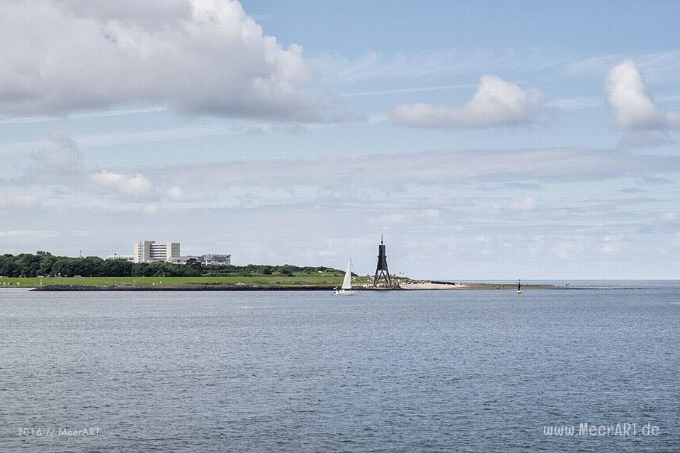 Mit den HALUNDER JET über die Elbe zur Hochseeinsel Helgoland // Foto: MeerART