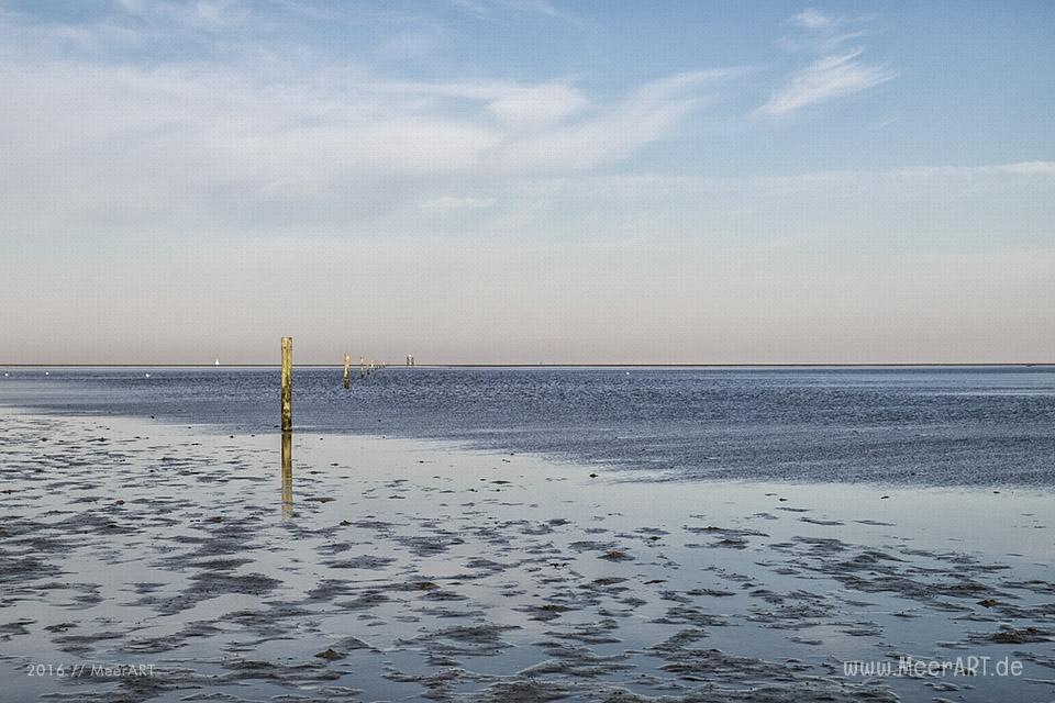 Ein sonniger Sommervormittag an der Nordsee im Watt und auf der Sandbank vor Westerhever // Foto: MeerART