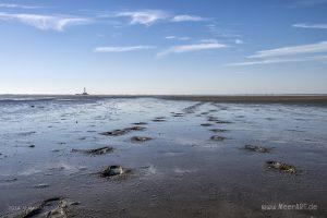 Ein sonniger Sommervormittag an der Nordsee im Watt und auf der Sandbank vor Westerhever // Foto: MeerART