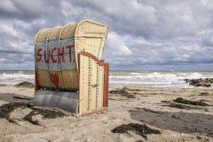 Start der Nebensaison an der Ostseeküste in Dahme - Das Motiv ist als Wandbild vom Meer bei uns erhältlich // Foto: MeerART