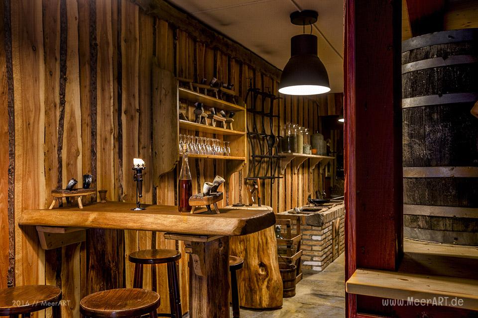 Das Erlebnisrestaurant „DIE WIKINGERSCHÄNKE“ (Inhaber: Oliver Firla) in Haithabu bei Schleswig // Foto: Ralph Kerpa