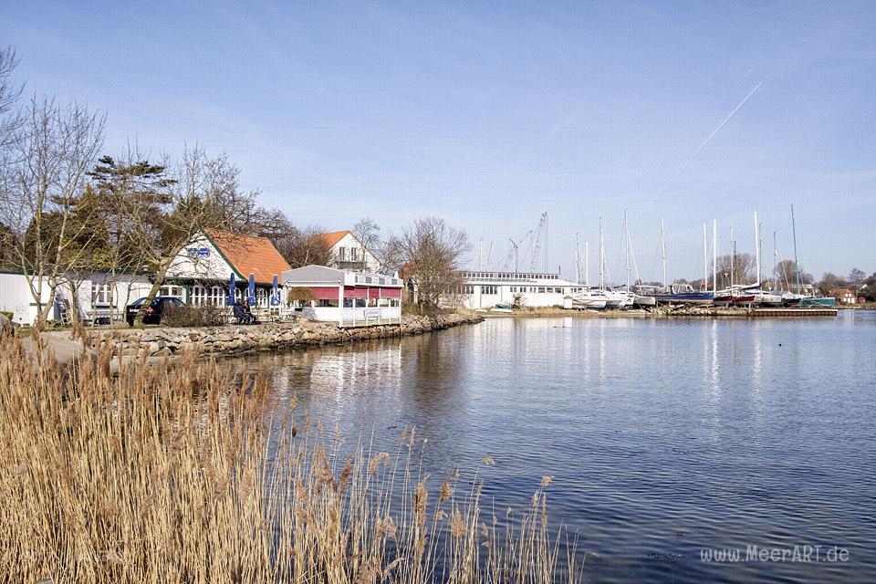 Die kleine Stadt Arnis mit der idyllischen Lage direkt an der Schlei // Foto: MeerART