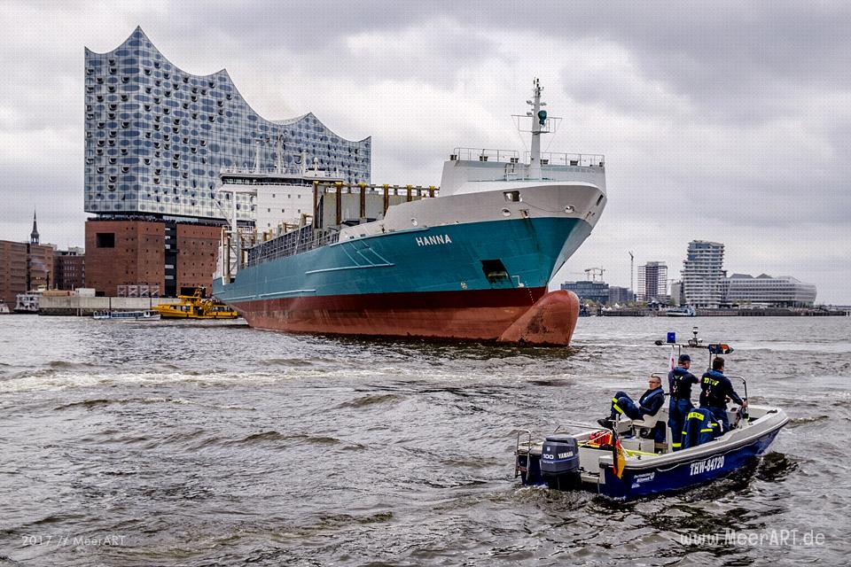 Der Hamburger Hafen feiert seinen 828. Hafengeburtstag // Foto: MeerART