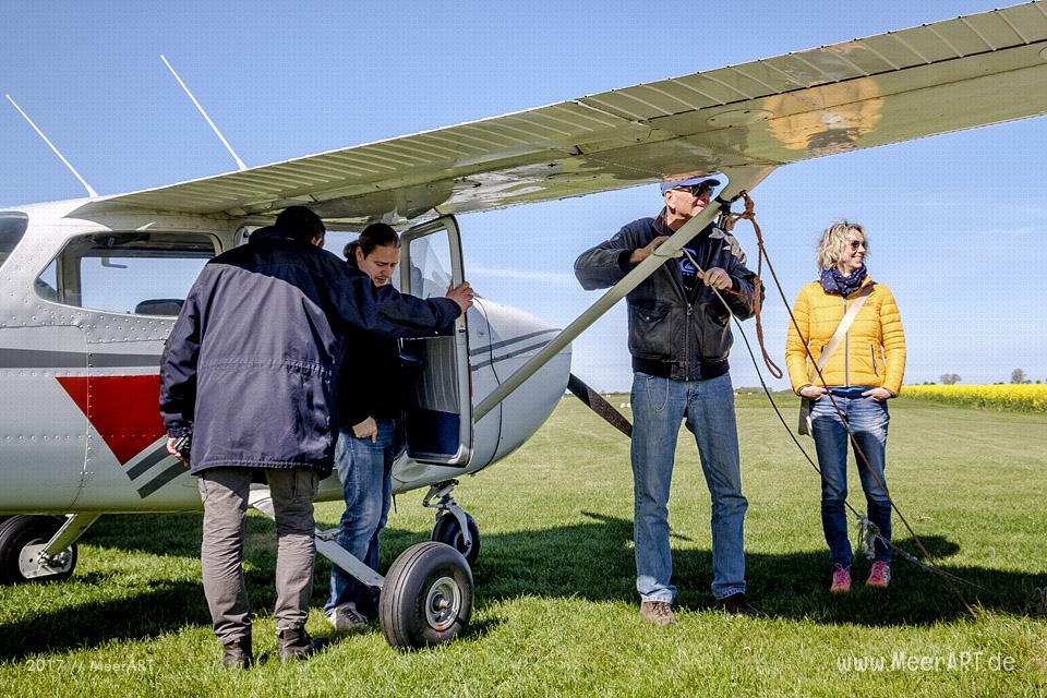 Rundflug mit Klaus Skerra von Fehmarn Air über die schöne Sonneninsel // Foto: MeerART